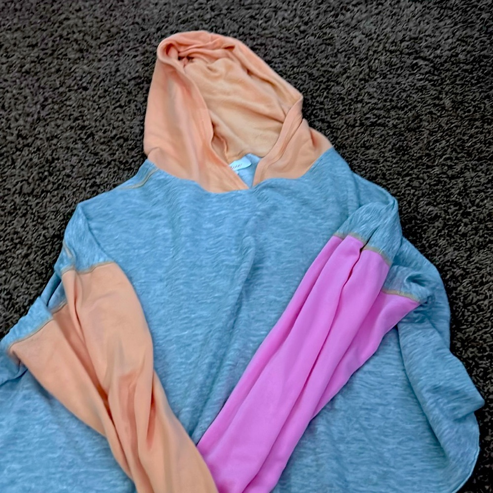 Cropped hoodie